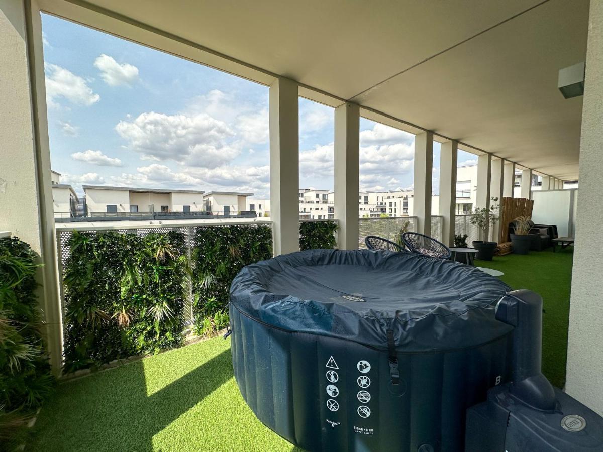 Loggia Dream Jacuzzi Apartment Montevrain Exterior photo